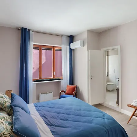 Casa Frank 2 * 토레 안눈치아타
